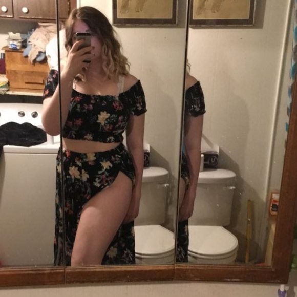 Split pants - Picture 3 of 3